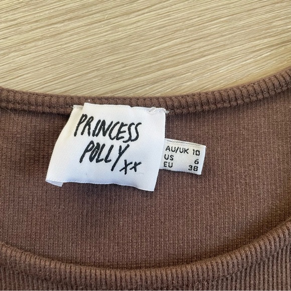 Princess Polly Classic Cropped Brown T Shirt - Picture 8 of 8